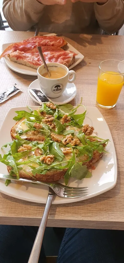 Joseba O.L._La Encina Ham Factory_Oleiros_review