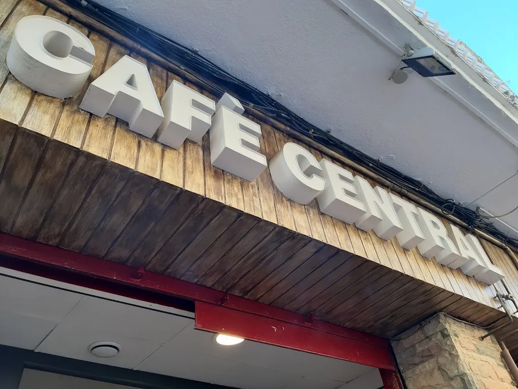 Barry_Bar Cafè Central_Montmeló_review