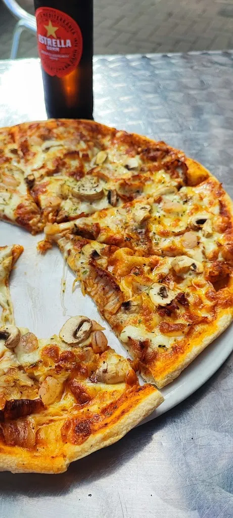 Kuljit Singh kaur restaurant in Montmeló