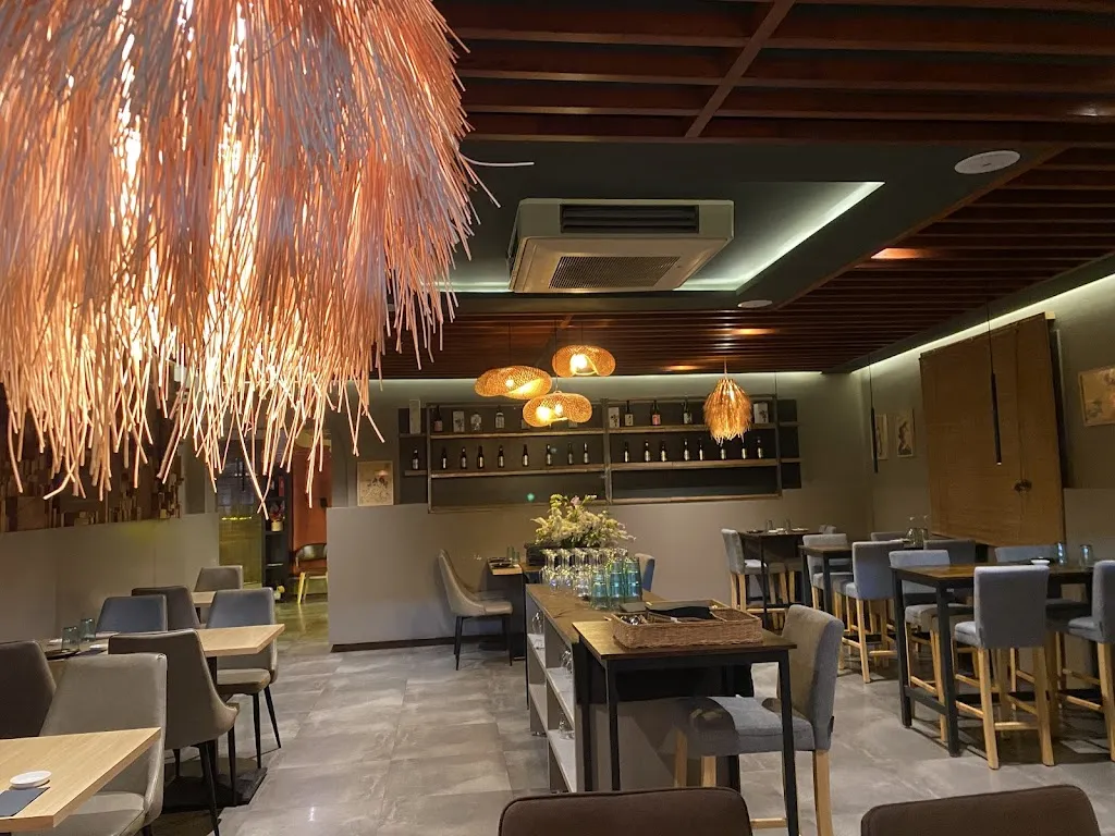 Bui Nga_Inja_Montmeló_review