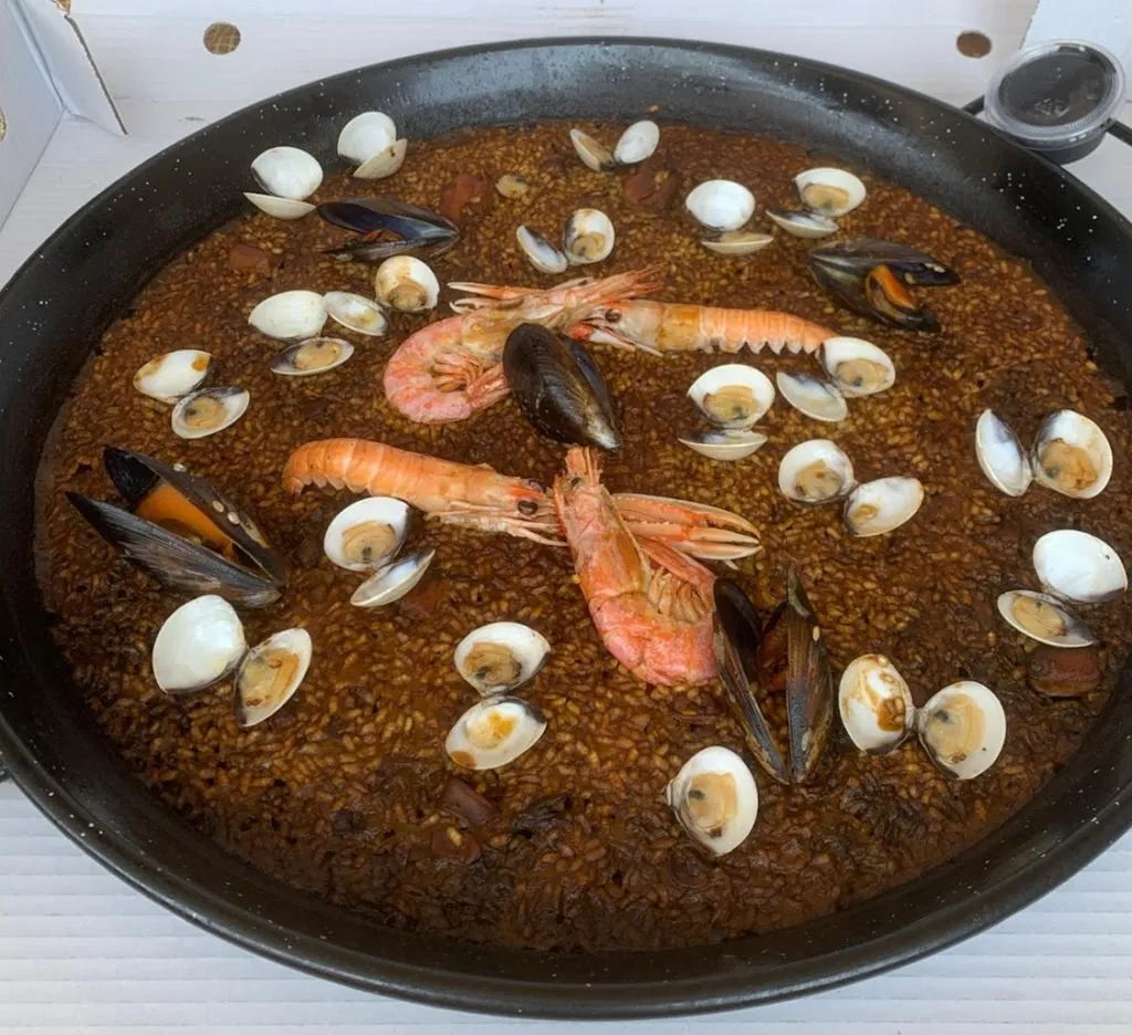 Helena Rovira_Cresta Rostisseria_Montornès del Vallès_review