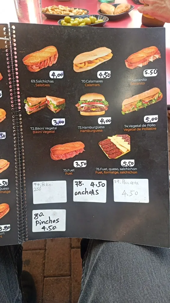 Menu_NOU HOLIDAYS_Montornès del Vallès_image_3