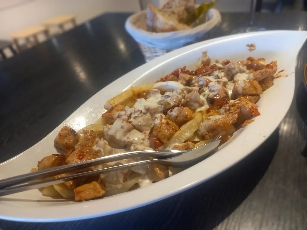 Rodrigo Navarro Fernández (RodNavar)_Brigantium Playa_Oleiros_review