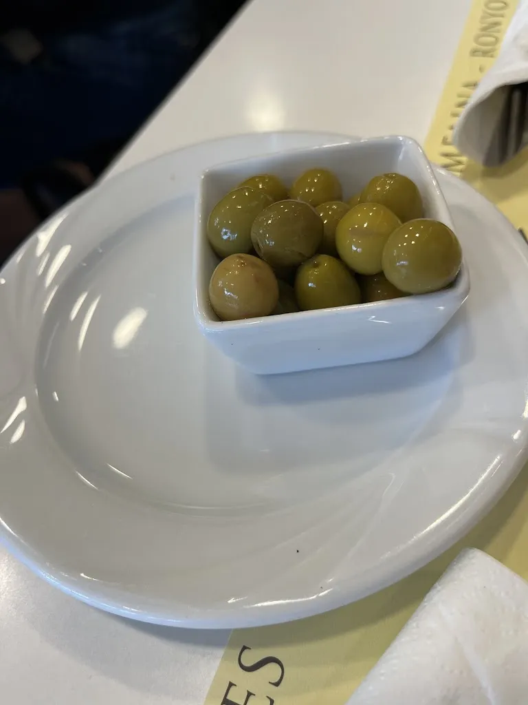 Pilar_Cal Mingo_Molins de Rei_review