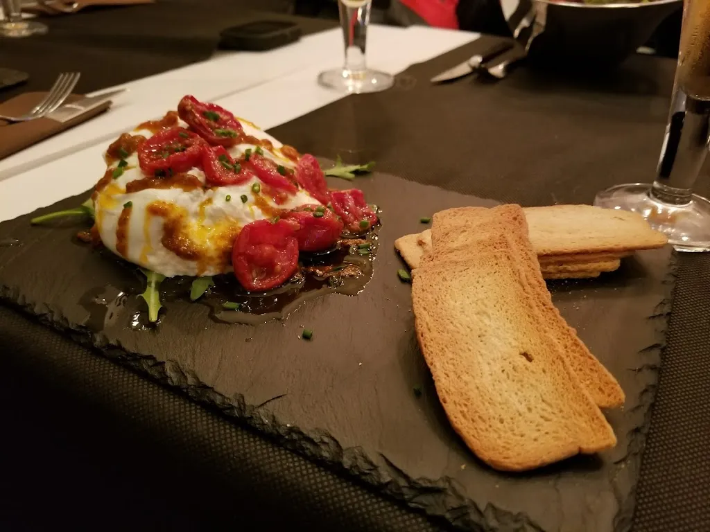 Harrison Chin_La Llauna_Molins de Rei_review