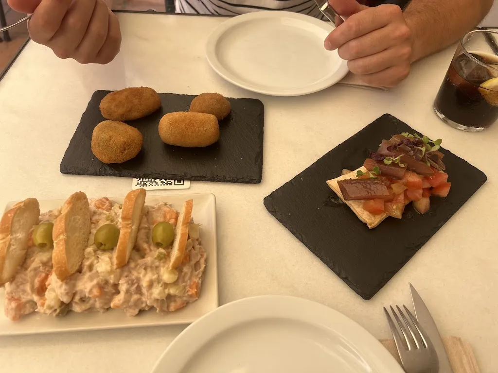 carmen torres_Carambola_Molins de Rei_review