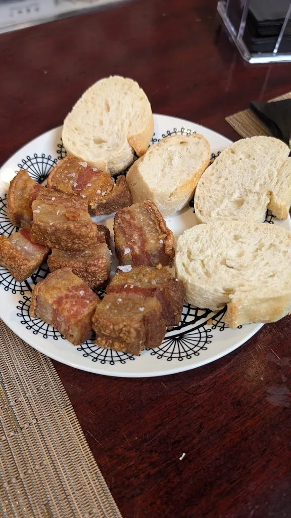 Stacey Eng_Taberna El Cerril_Navas_review