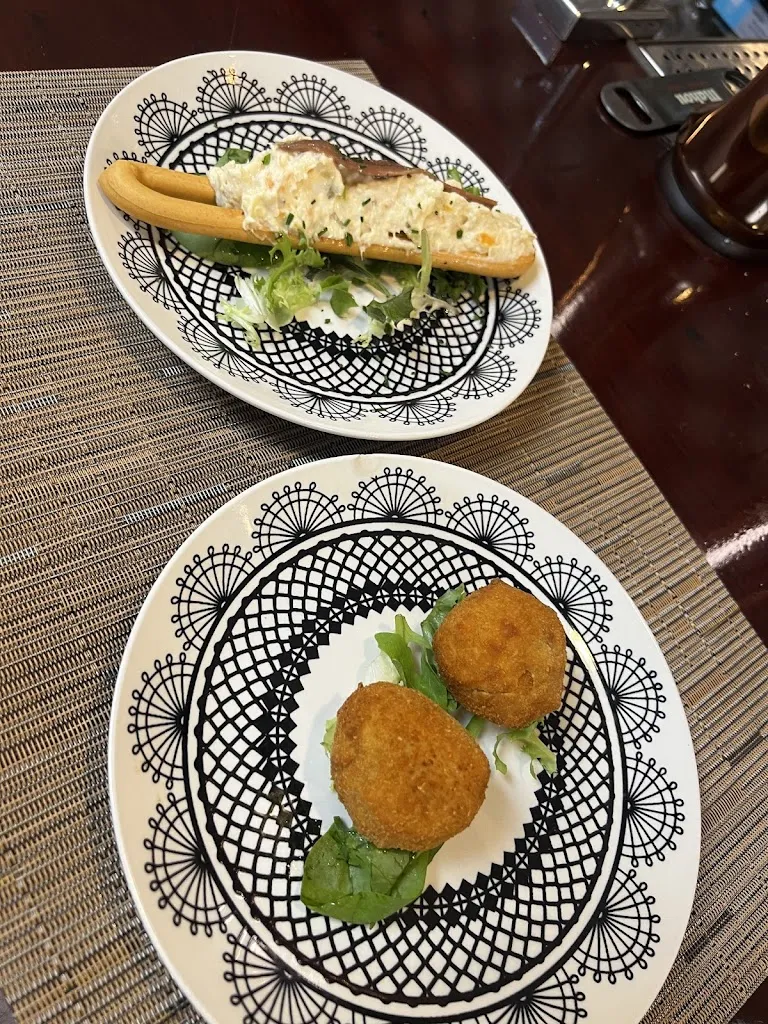 Taberna El Cerril restaurant in Navas