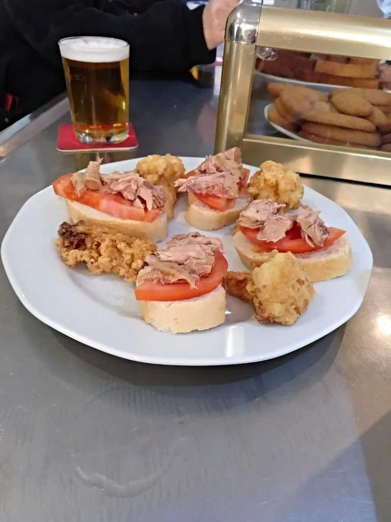 Restaurante Cafetería Lh_Navas_slider_image_2