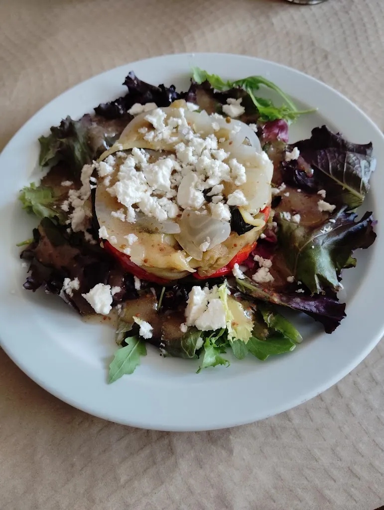 Raquel Venier_La familia_Navas_review