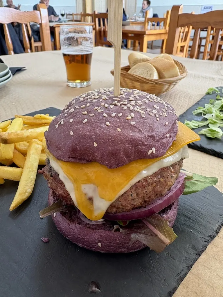 Carla Garcia torres_La familia_Navas_review