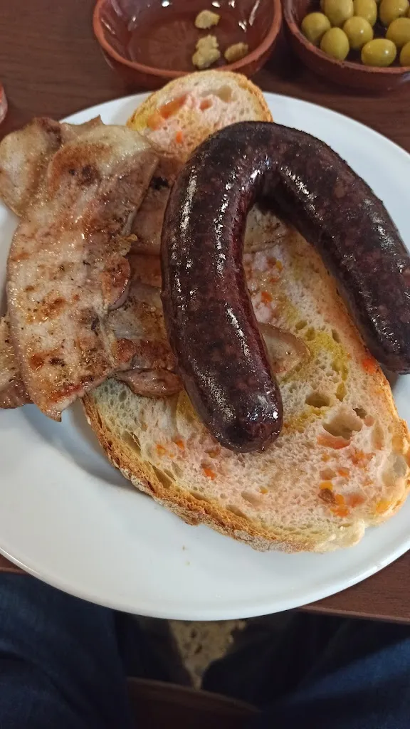 Jordi Bacardit_Bar Can Vileu_Òdena_recensione