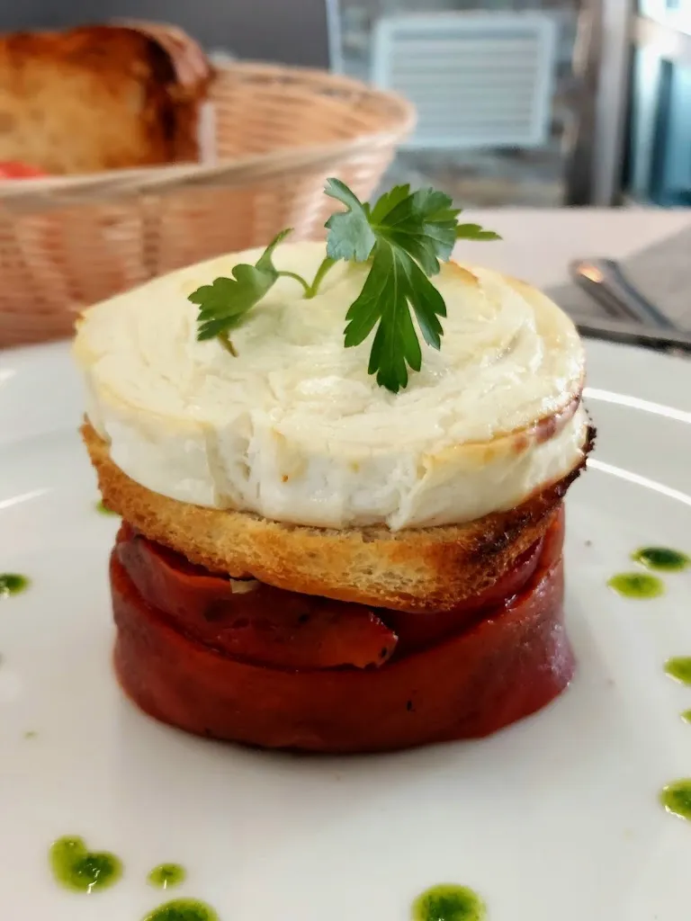 Verónika Güil García_Casa Ionita Restaurant Centre cívic Olesa de Bonesvalls_Olesa de Bonesvalls_review