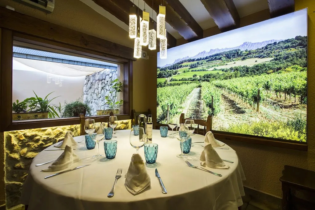 Can Joan, La curva mágica_Olesa de Bonesvalls_slider_image_1