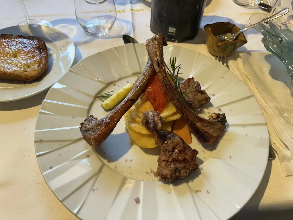 Can Joan, La curva mágica_Olesa de Bonesvalls_slider_image_3