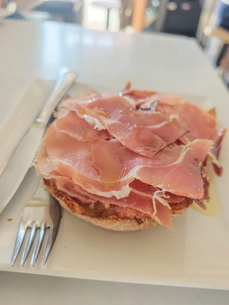 Miguel Villa Martín_Luthier Restaurante_Oleiros_review