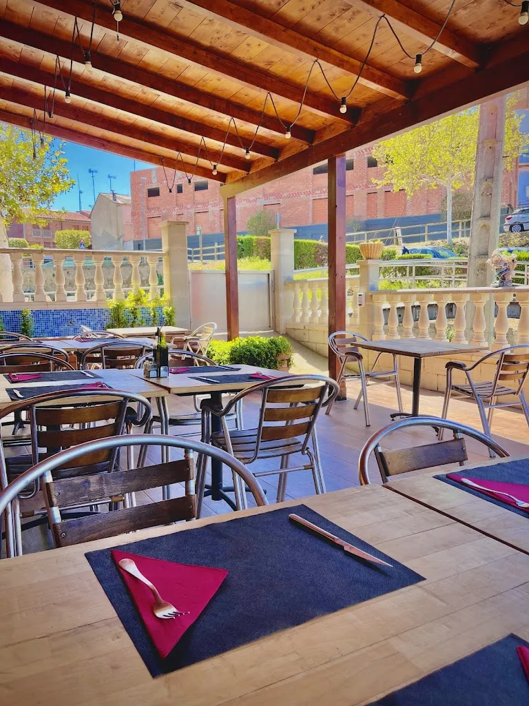 A foc lent restaurant in Navarcles