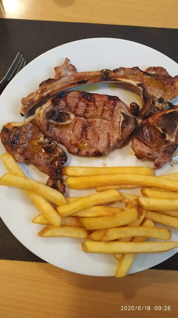 Menu_LA PARADA - bar restaurant_Olvan_image_9