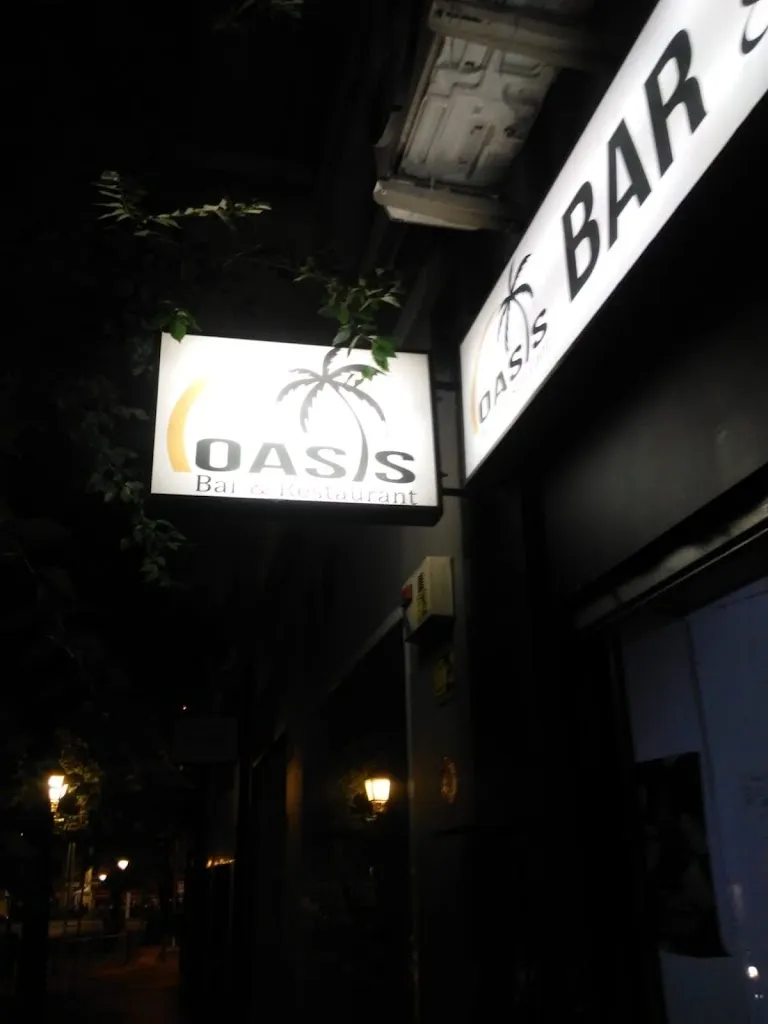 PABLO VALLEJO_Oasis Bar & Restaurant_Orís_review