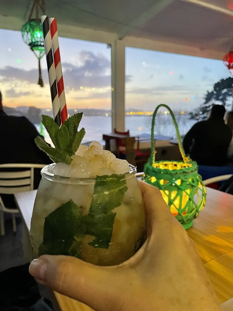 Andrea Taylor_Sunset Bastiagueiro_Oleiros_review