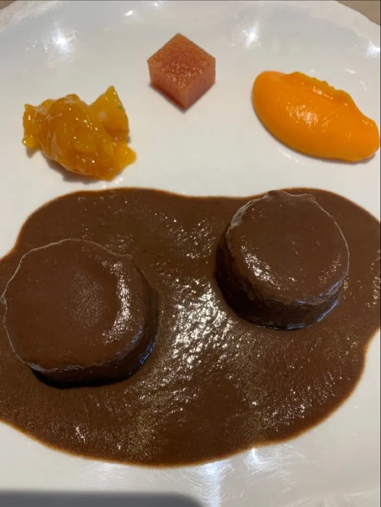 sofia greco_Restaurant Fonda Sala_Olost_review