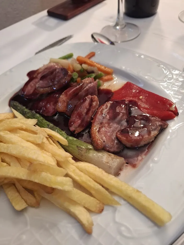 Restaurant La Mola_Olost_slider_image_3