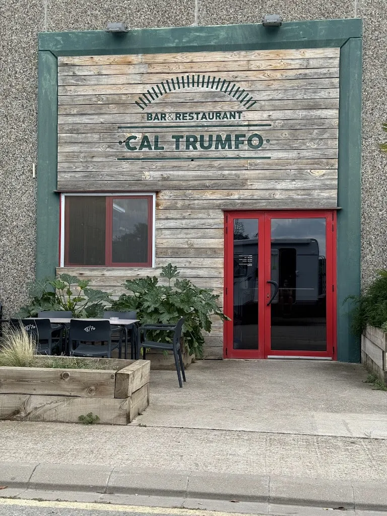 Cal Trumfo restaurant in Olost