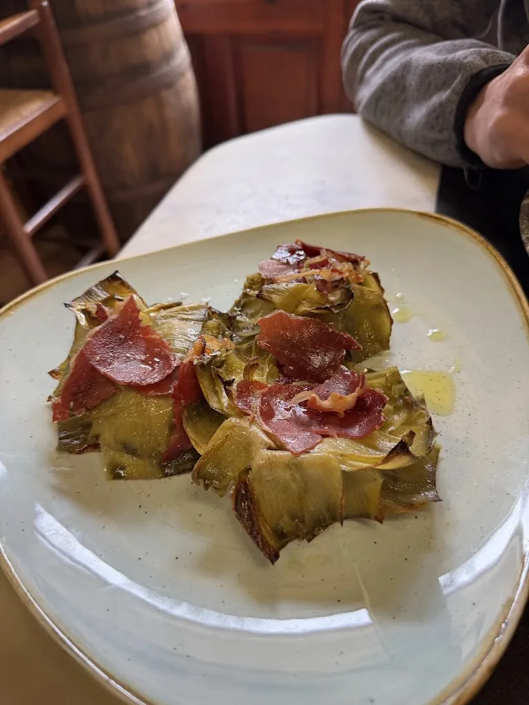 Meritxell Marín i Lladó_Cafè del Mig_Olost_review