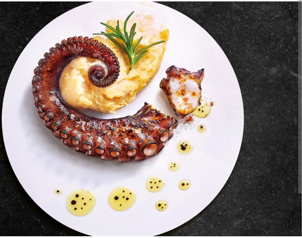 Le Borinot_Olèrdola_slider_image_3