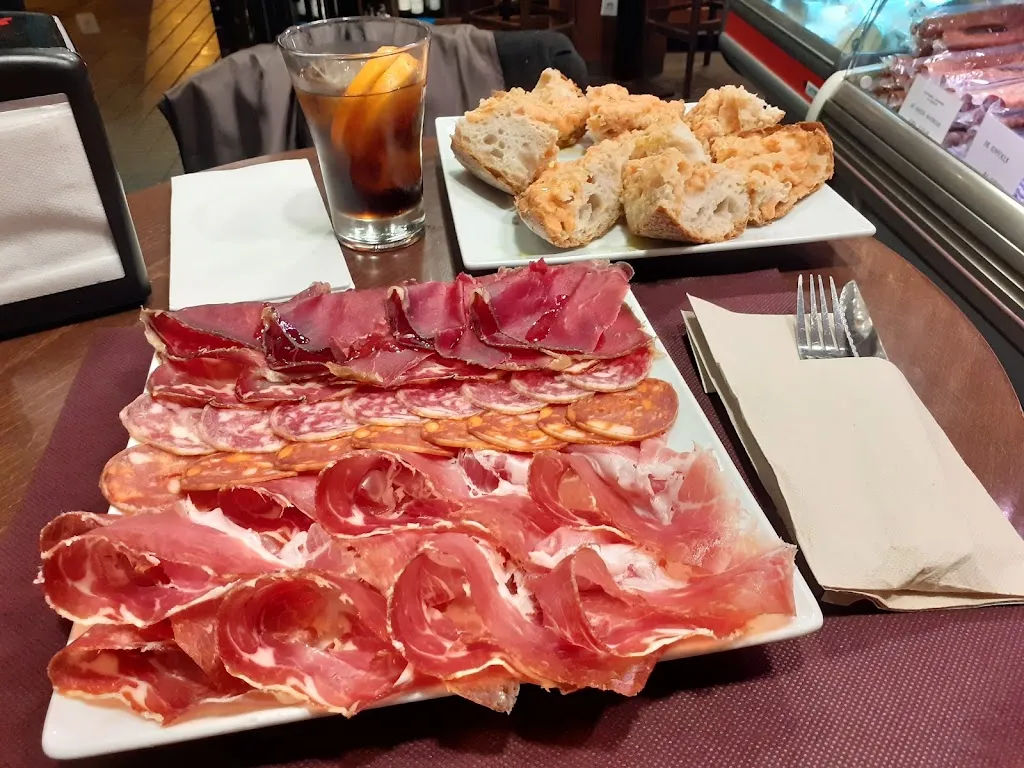 Jamoneria Cavamontes_Oleiros_slider_image_3