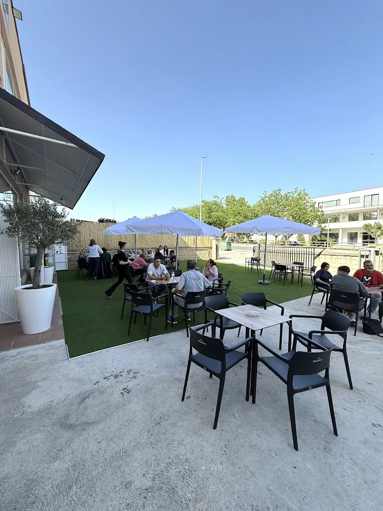 Nomads Steak House_Piera_slider_image_1