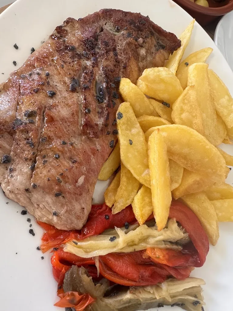 Nomads Steak House_Piera_slider_image_2