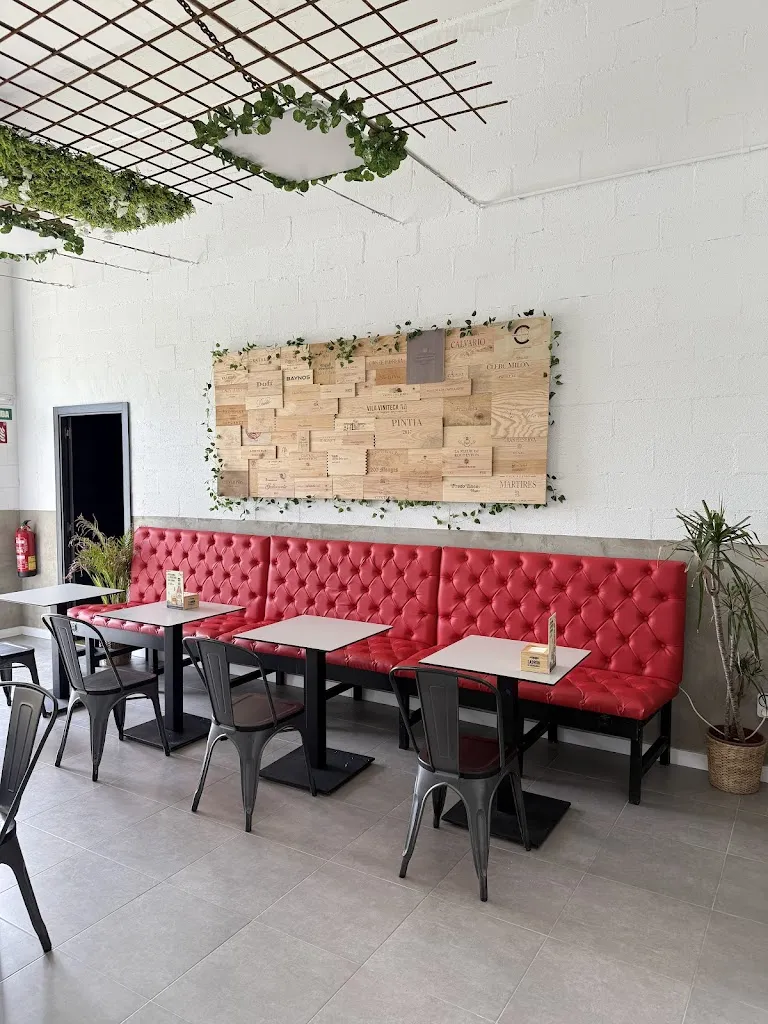 Nomads Steak House_Piera_slider_image_3