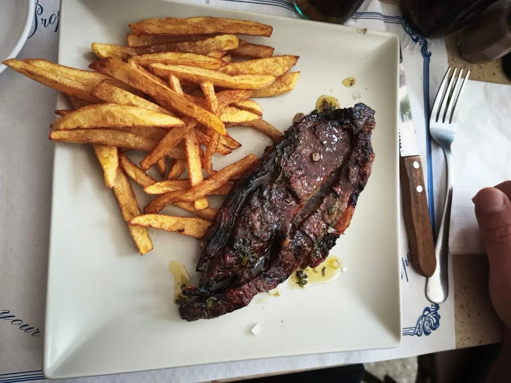 elisabet ortiz genarez_Bar Foment_Piera_review