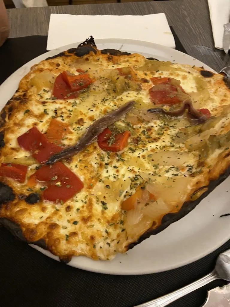 Balconet Restaurant-Pizzeria_Palafolls_slider_image_2