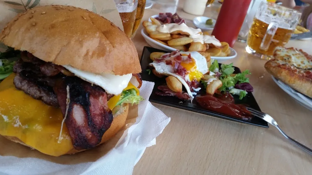 MlK 77_Lloc 9_Palafolls_review