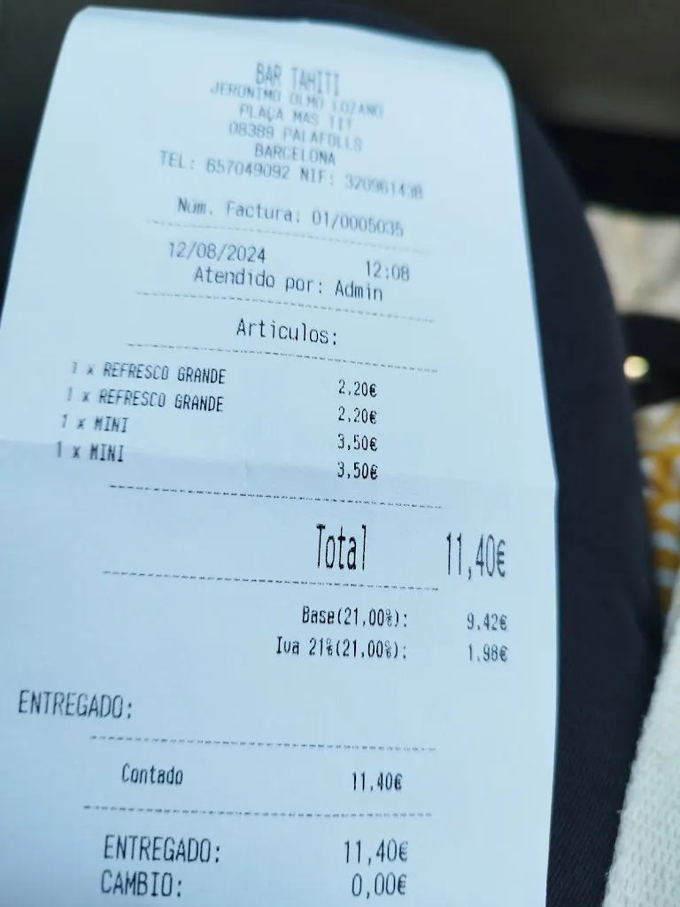 Monica Rodriguez_Tahiti_Palafolls_review