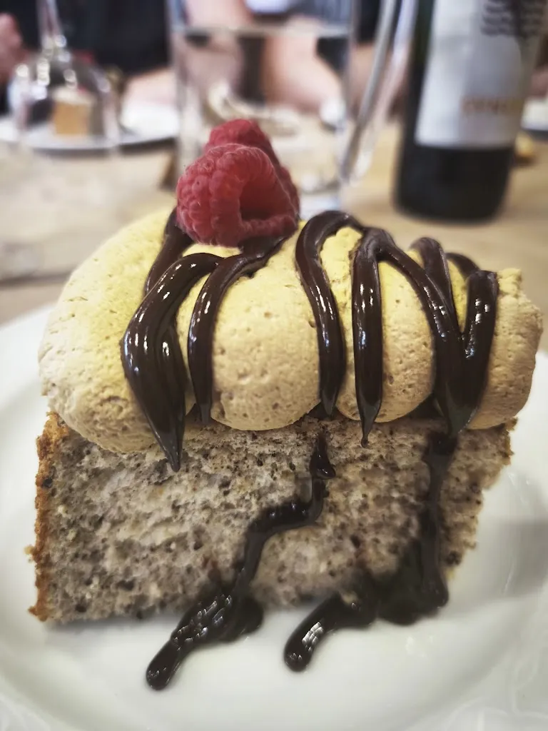 Alicia Ginovart Molins_Cal Pericas Restaurant_Pobla de Lillet La_recensione