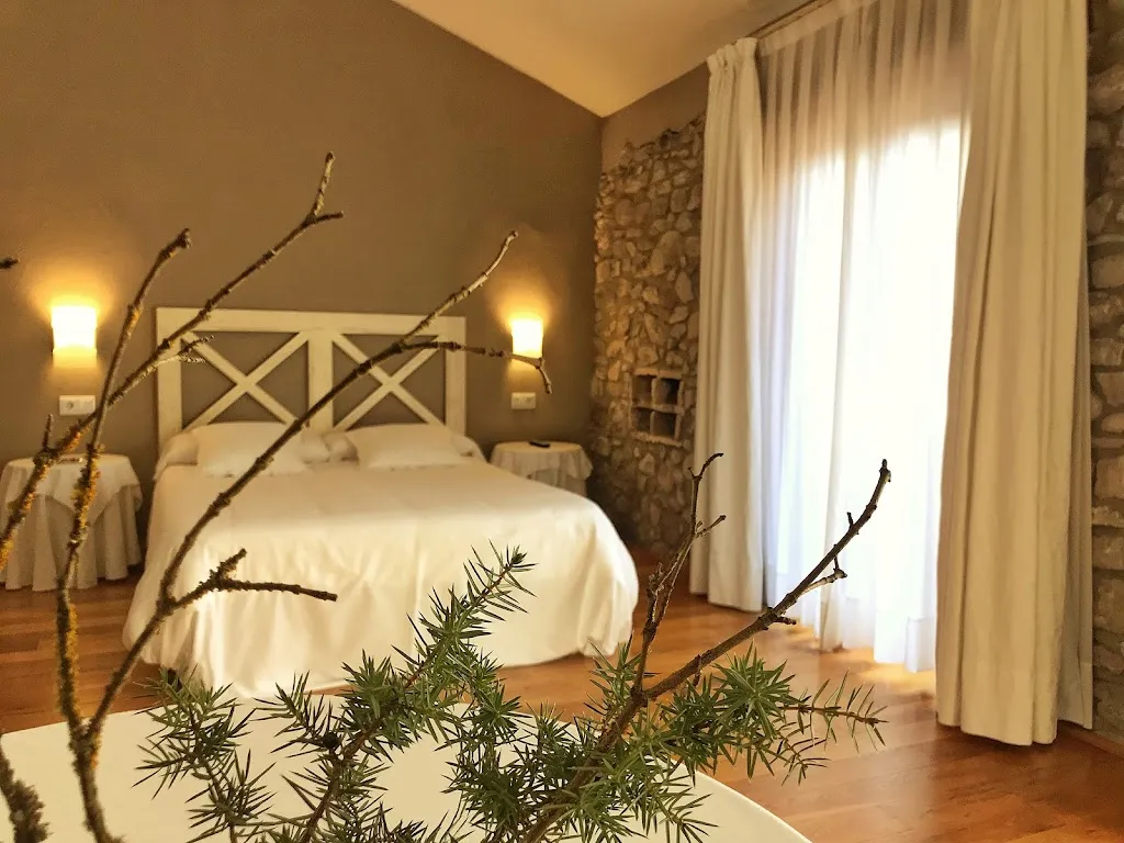 El Castell de la Pobla de Lillet_Pobla de Lillet La_slider_image_3