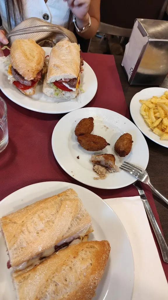 Menu_Bar Petit Marc_Montcada i Reixac_image_5