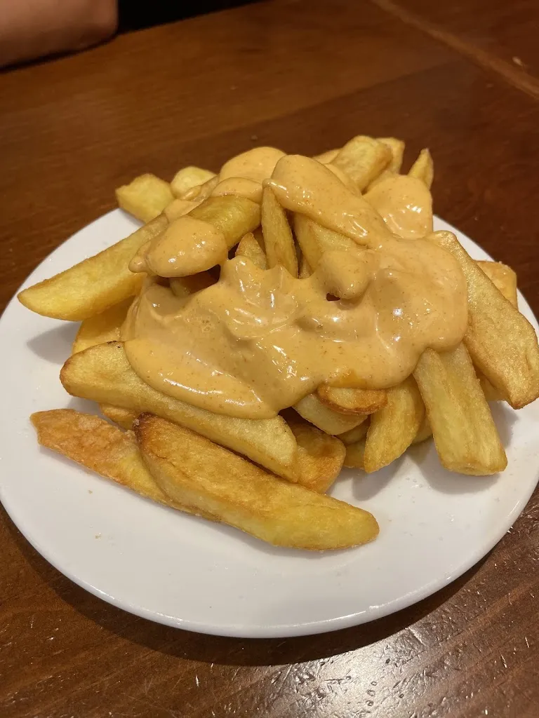 Rubén González Campanero_El rebost de l'Àpat_Montcada i Reixac_review