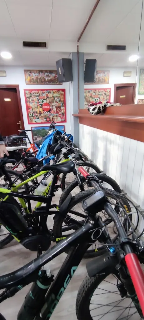 guillermo ortega lopez_Santo's Bar_Montcada i Reixac_review