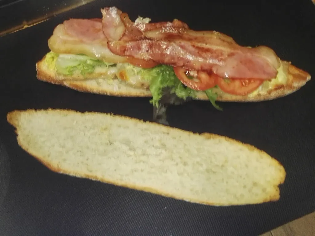 Menu_Frankfurt bar cafetería la family_Montcada i Reixac_image_7