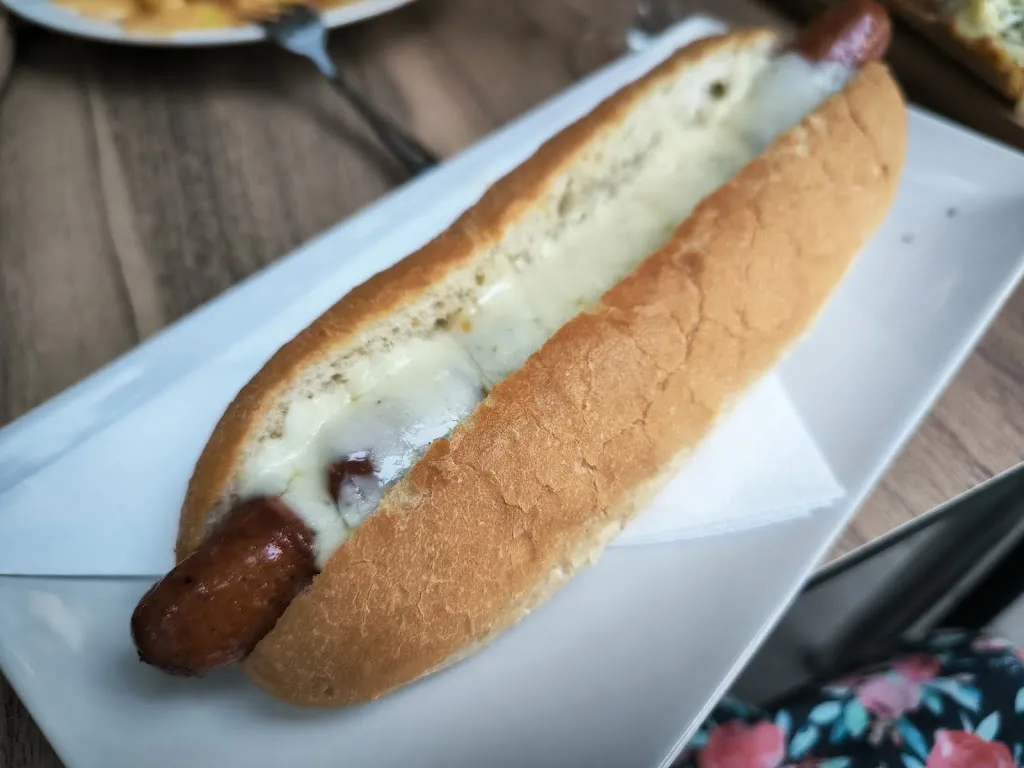 Julia MP_Frankfurt bar cafetería la family_Montcada i Reixac_review