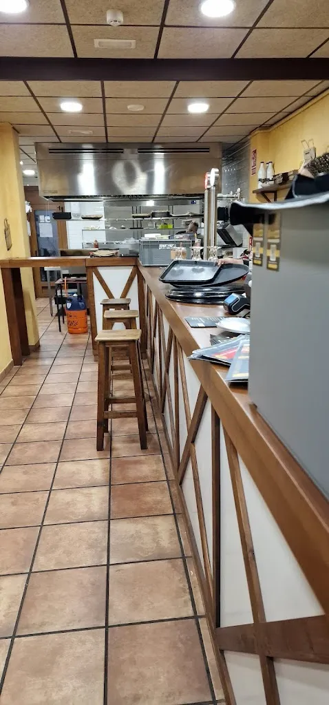 Frankfurt bar cafetería la family_Montcada i Reixac_slider_image_3