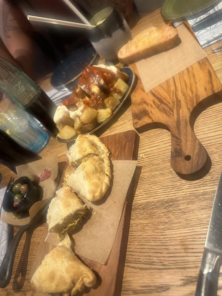 Dayle Lapthorne_Chicken and Fish Grill_Pineda de Mar_review