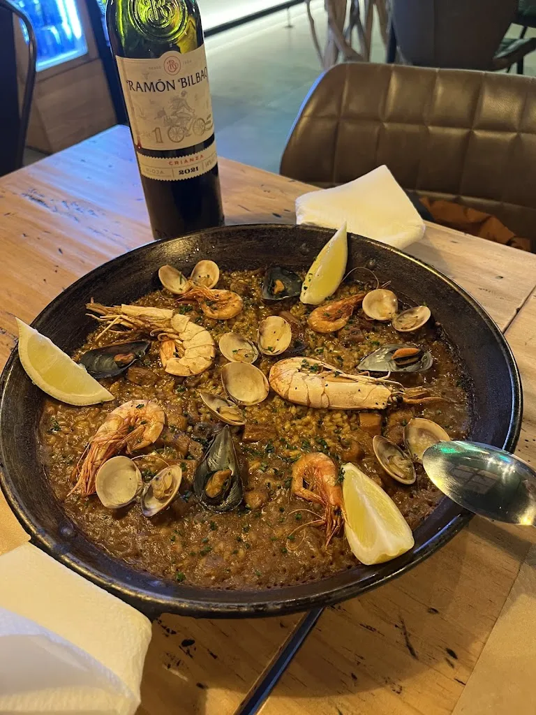 Irina R._Champanillo Pineda de Mar_Pineda de Mar_review