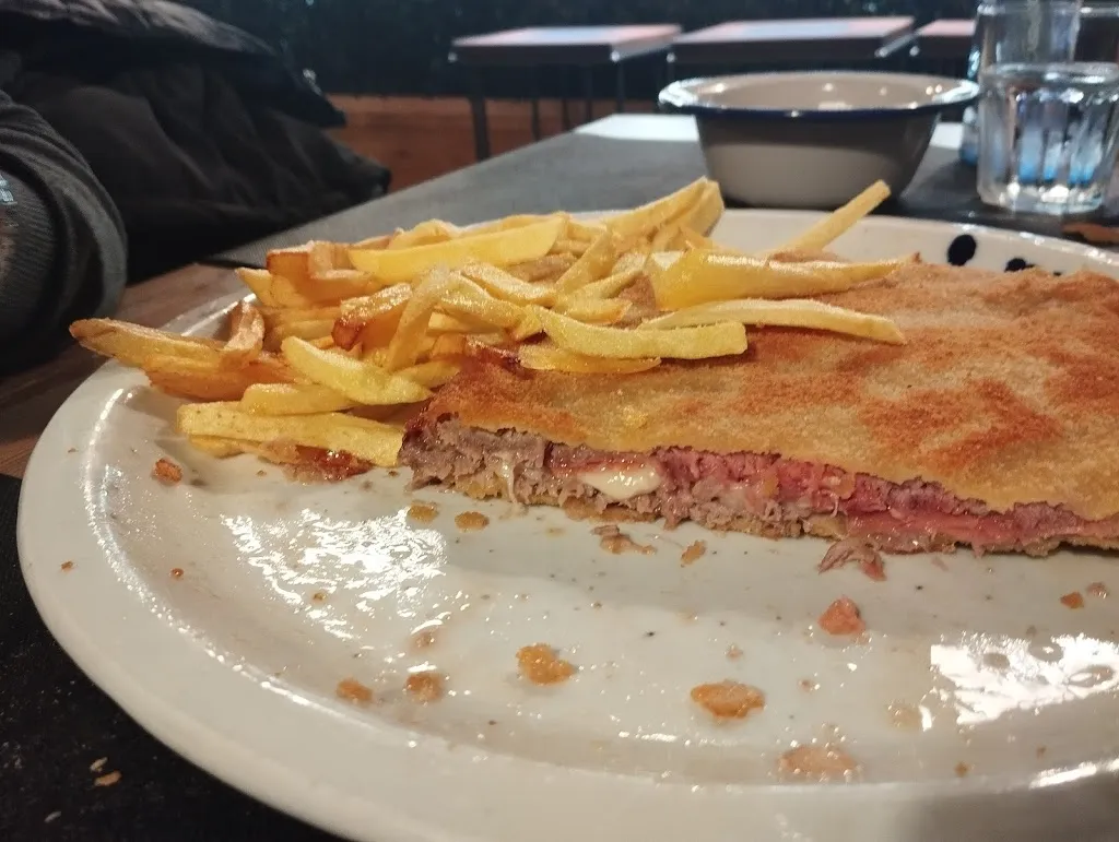 Mari Carmen Ruiz_Restaurante El Txoko_Noia_review