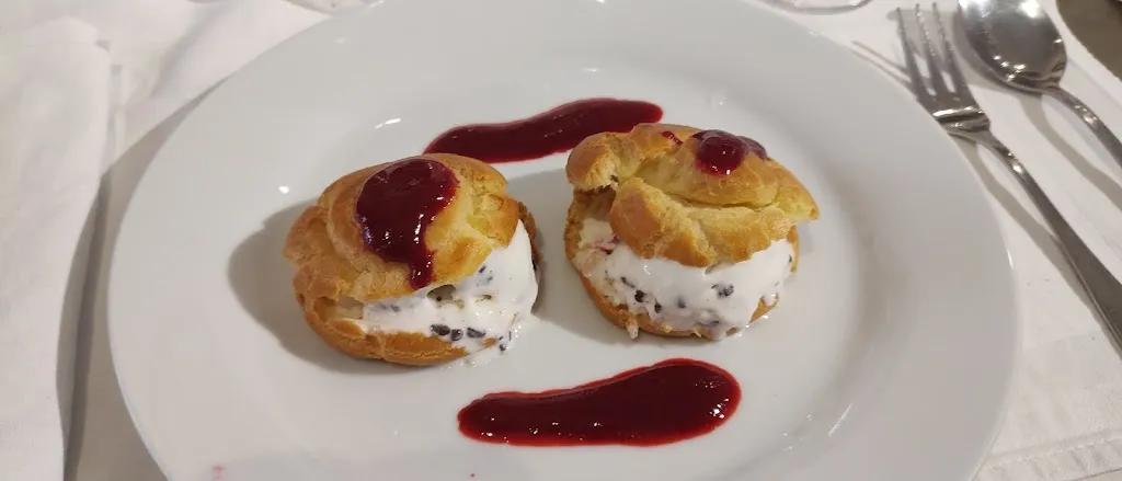 Simon Williams_Le Temps des Cerises_Prats de Rei Els_Bewertung