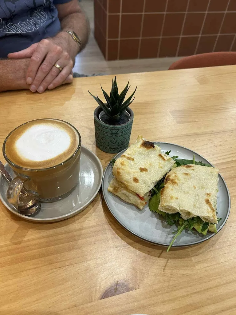 Peter Ross_Pepa’s Brunch_Premià de Dalt_review